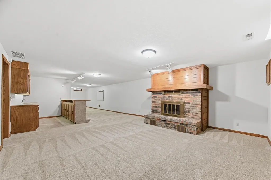 10103 W Alamo Wichita KS 67212