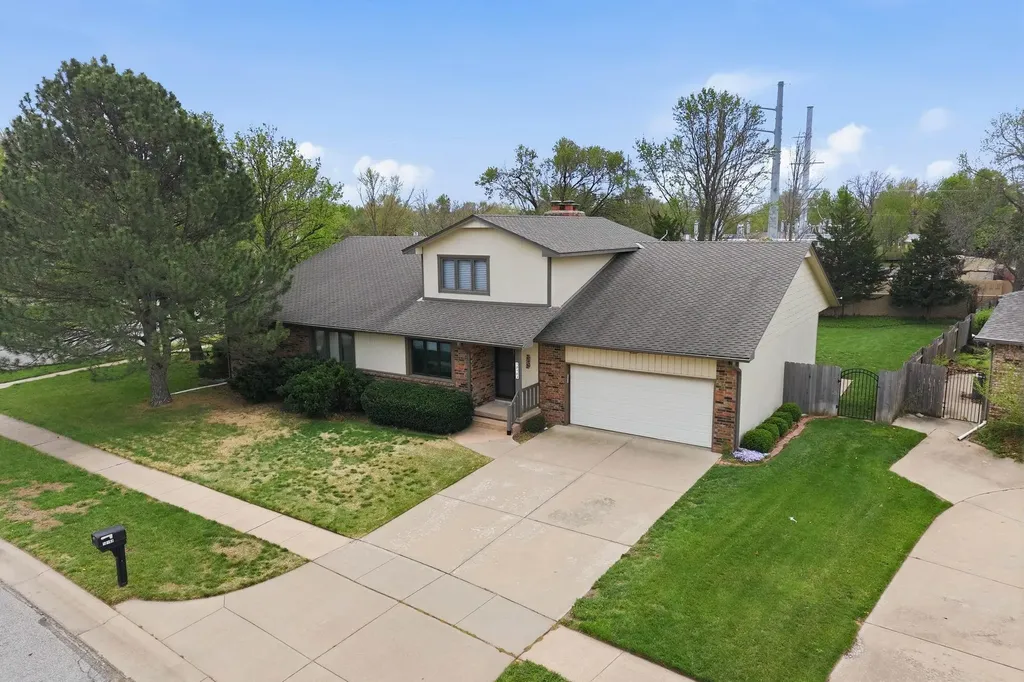 10103 W Alamo Wichita KS 67212