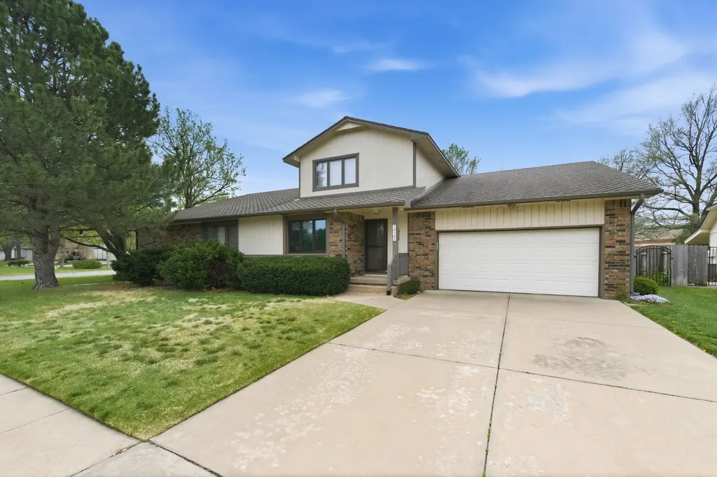 10103 W Alamo Wichita KS 67212