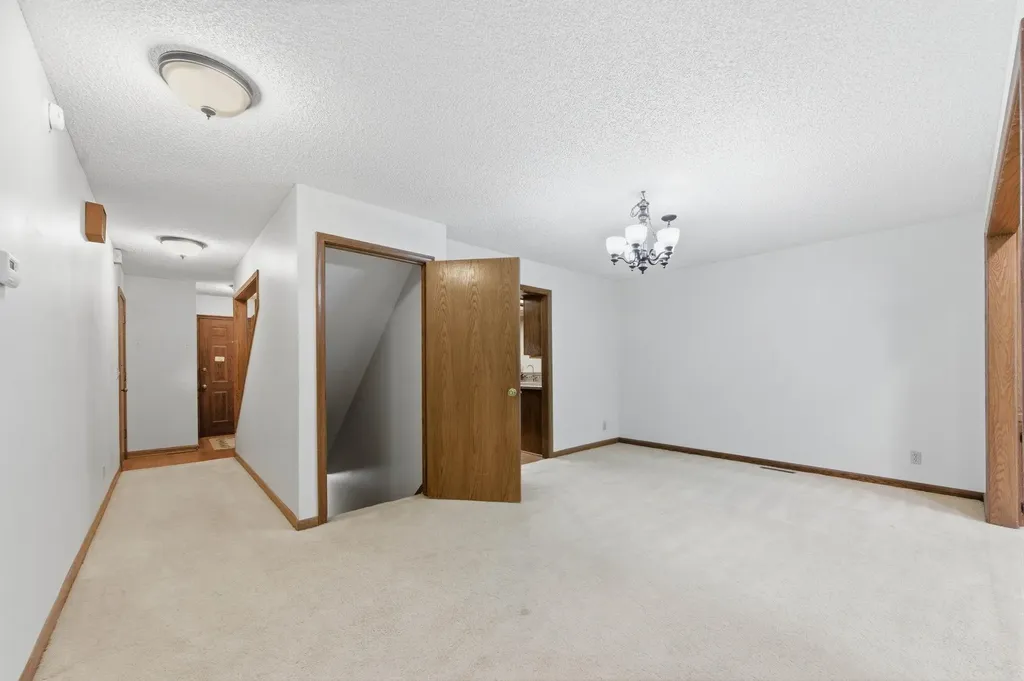 10103 W Alamo Wichita KS 67212