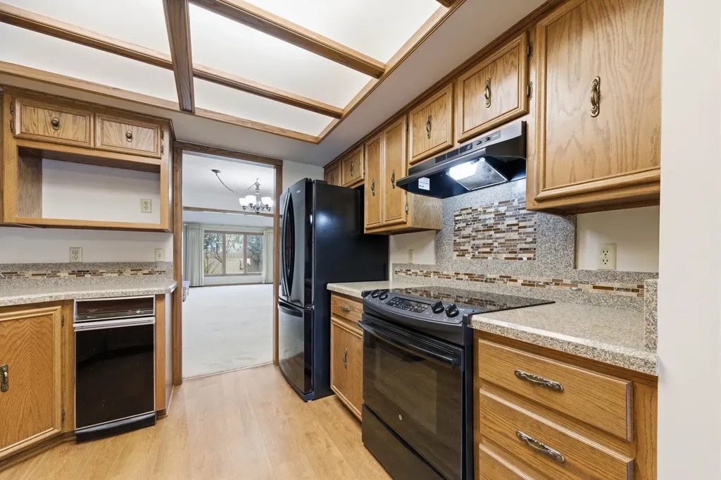 10103 W Alamo Wichita KS 67212