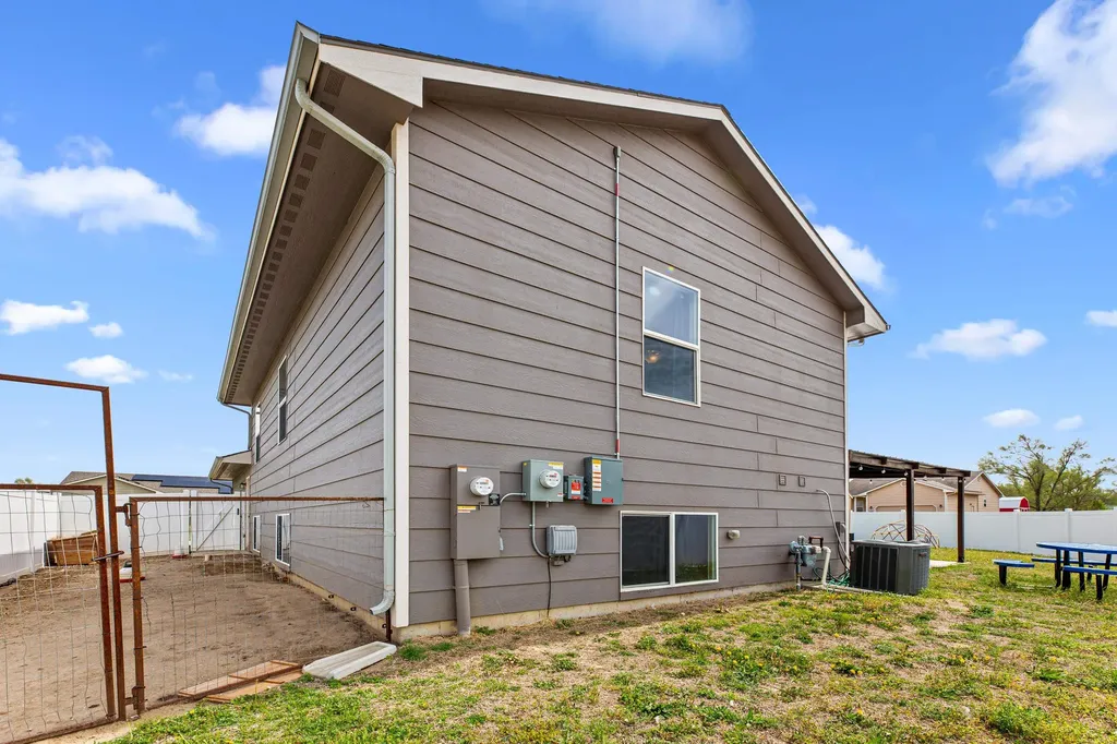 1321 Westover Lane Hesston KS 67062