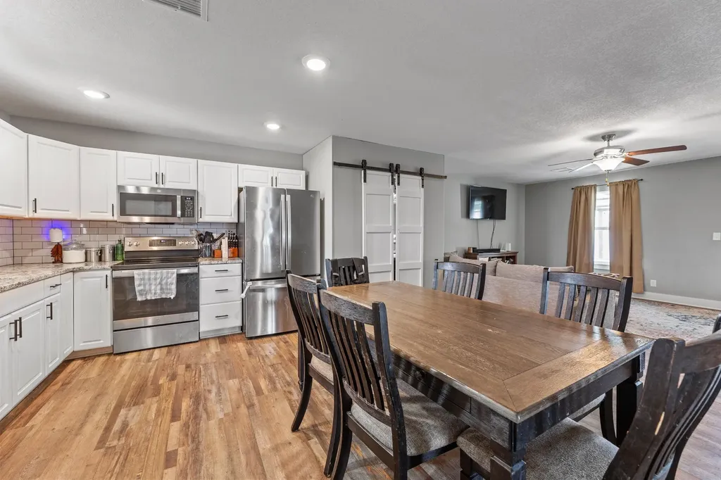 1321 Westover Lane Hesston KS 67062