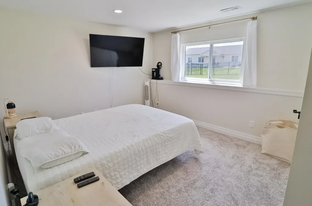 5247 N Cambridge Street Bel Aire KS 67226