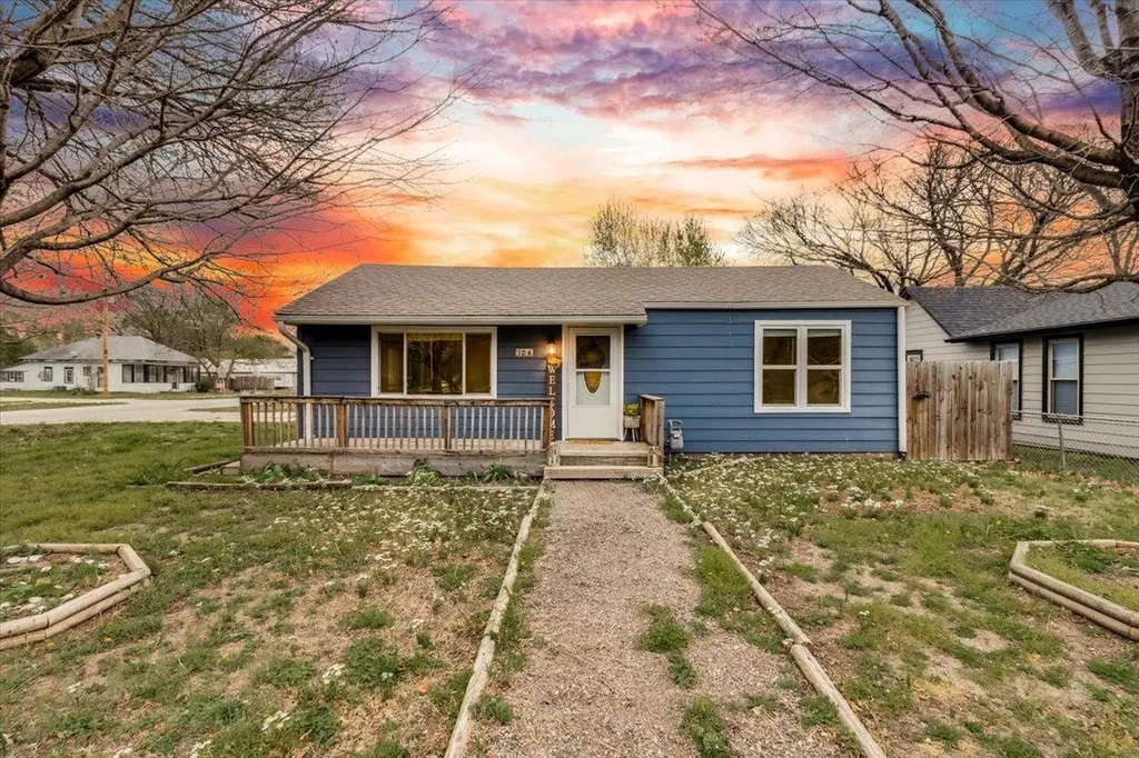 104 S Chestnut Street Douglass KS 67039