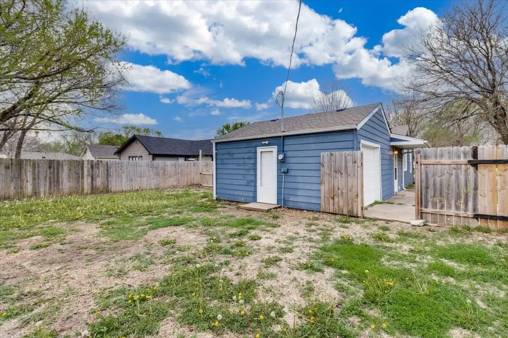 104 S Chestnut Street Douglass KS 67039