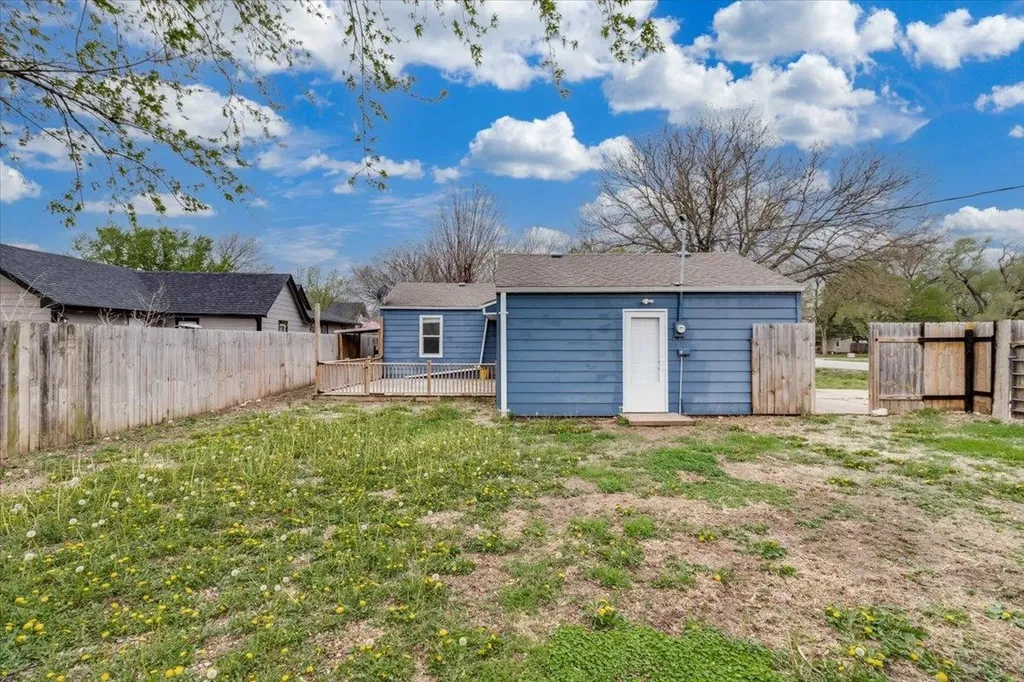 104 S Chestnut Street Douglass KS 67039