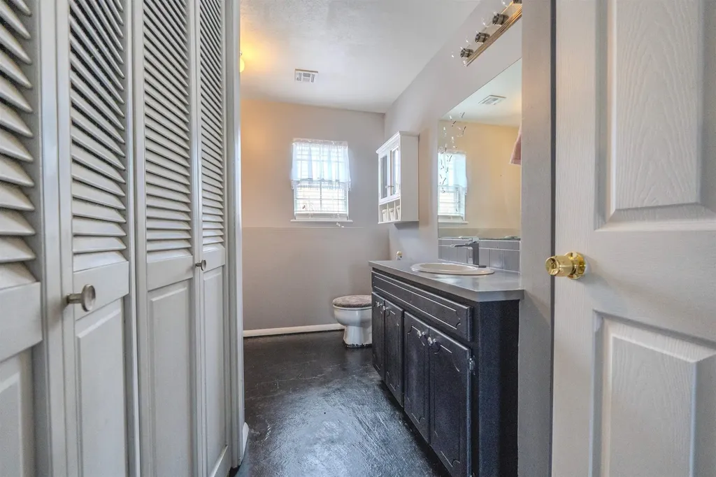 1621 Pin Oak Court Rose Hill KS 67133