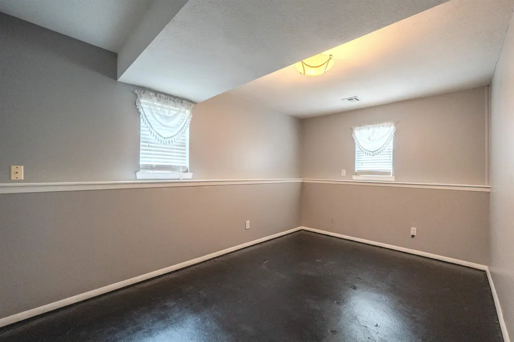 1621 Pin Oak Court Rose Hill KS 67133