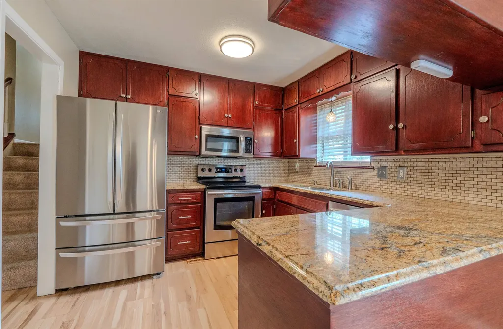 1621 Pin Oak Court Rose Hill KS 67133