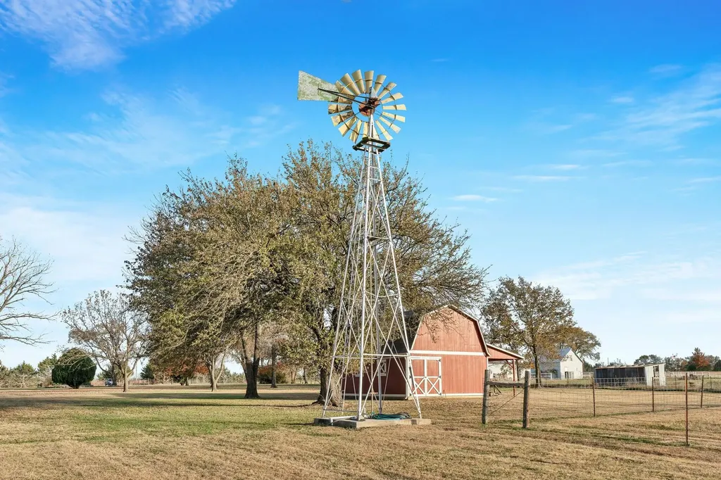 1249 NW Tawakoni Road Benton KS 67017