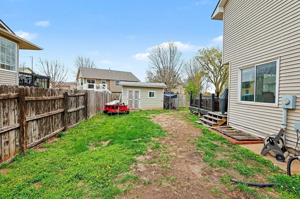 2712 Rushwood Drive Augusta KS 67010