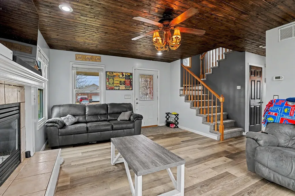 2712 Rushwood Drive Augusta KS 67010