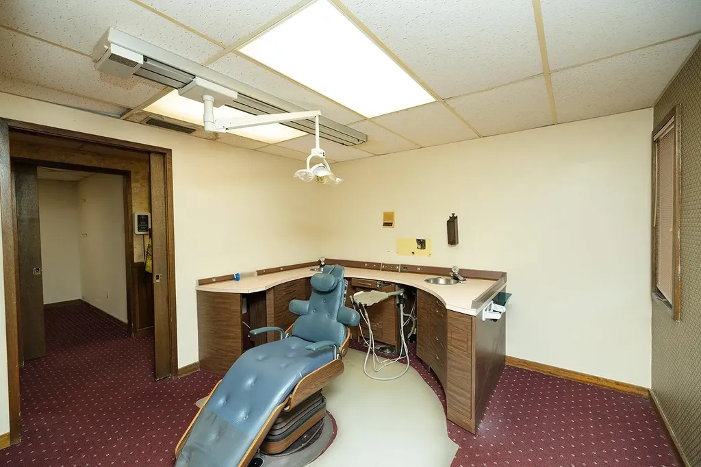 504 N Poplar Peabody KS 66866