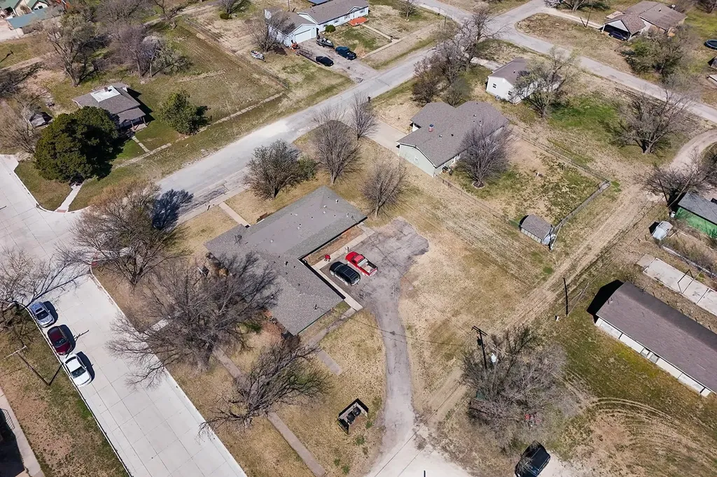 504 N Poplar Peabody KS 66866