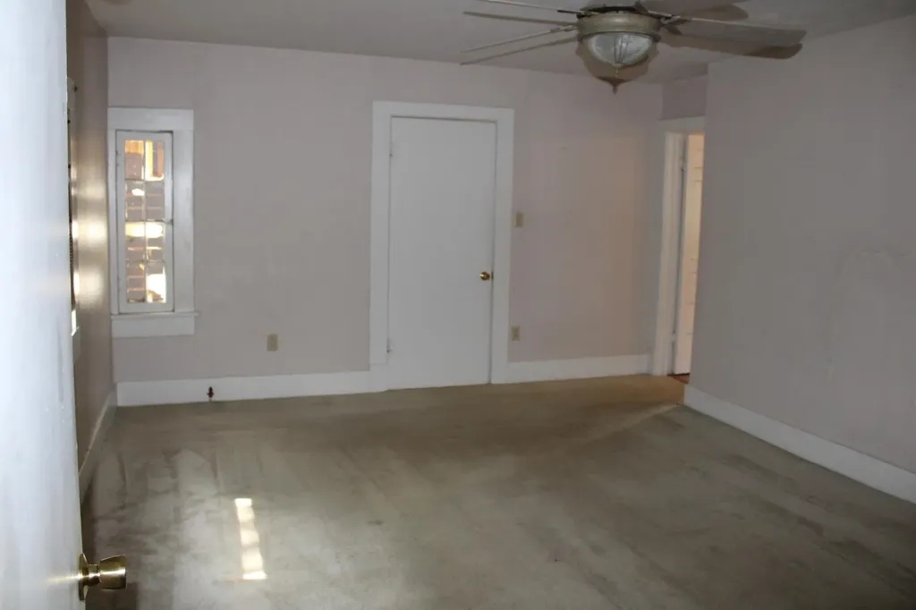 710 E 14th Avenue Winfield KS 67156