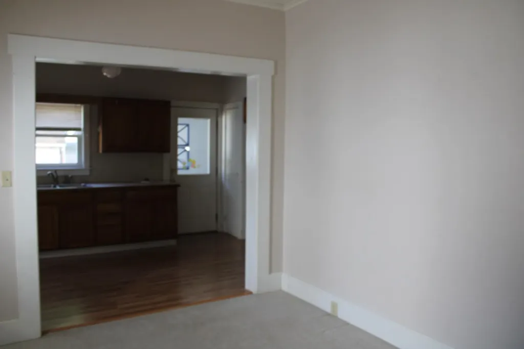 710 E 14th Avenue Winfield KS 67156