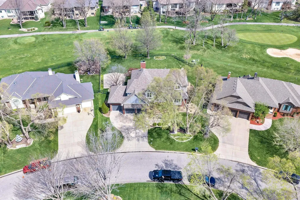 2522 N High Point Circle Wichita KS 67205