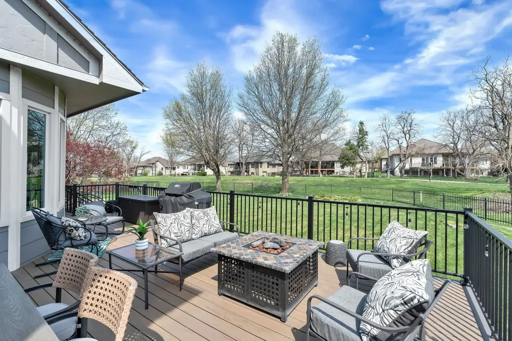 2522 N High Point Circle Wichita KS 67205