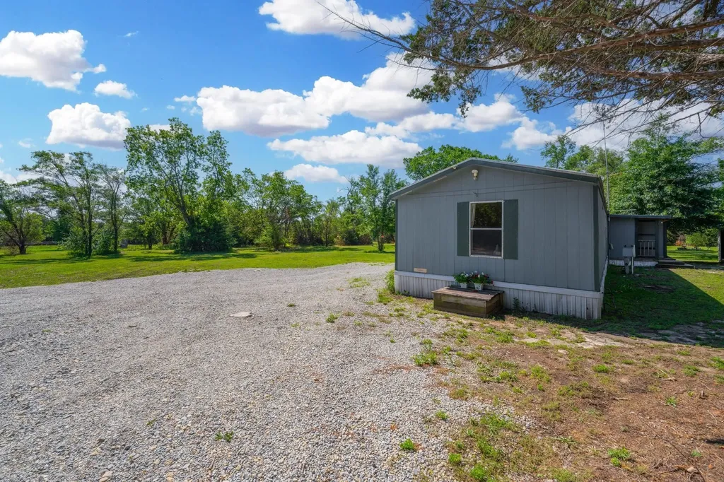 9901 E 103rd Street S Mulvane KS 67110