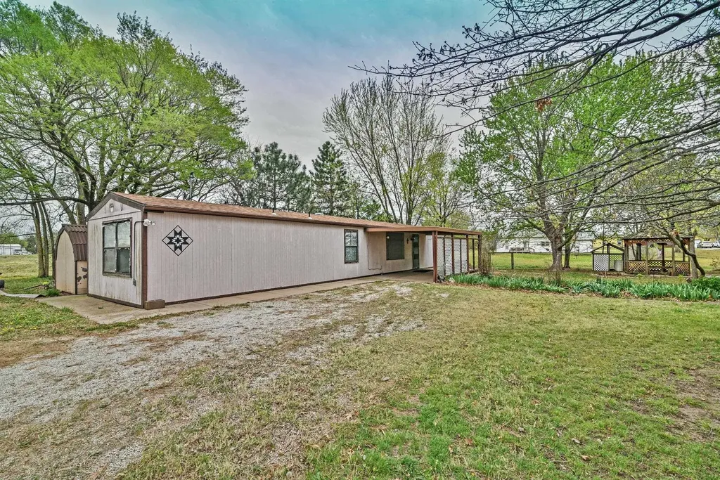 1107 Monroe Harper KS 67058