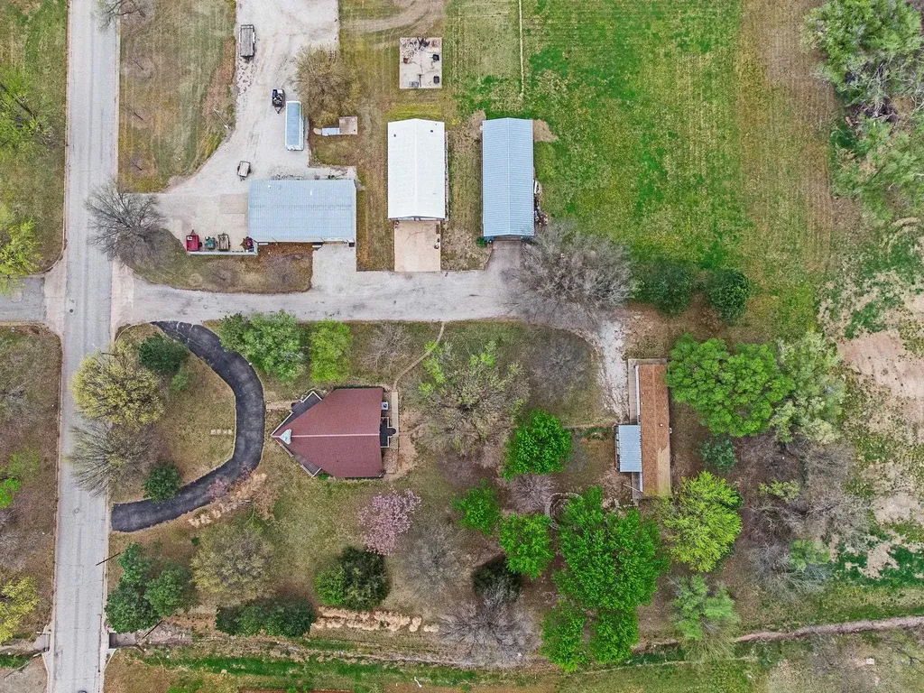 1107 Monroe Harper KS 67058