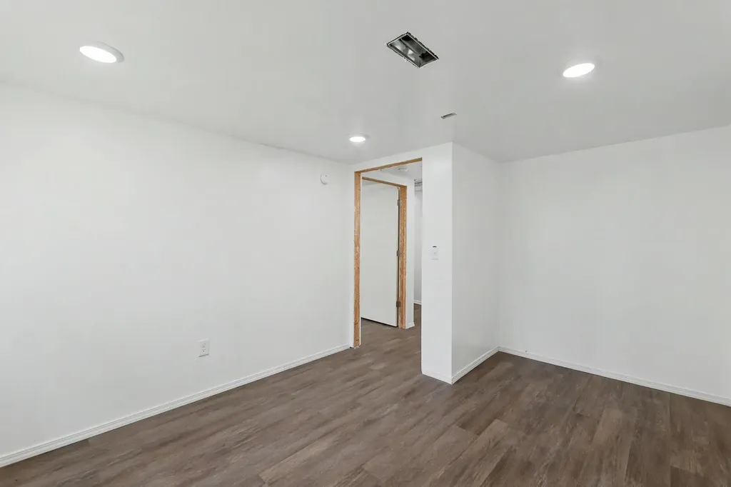 8026 E Morningside Street Wichita KS 67207