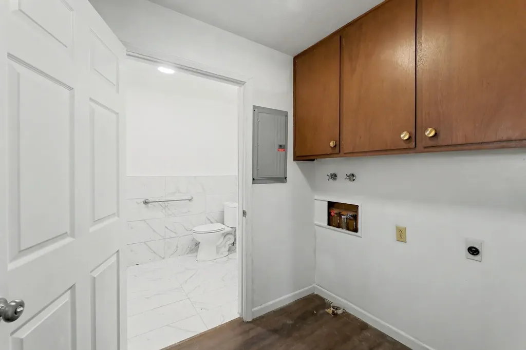8026 E Morningside Street Wichita KS 67207