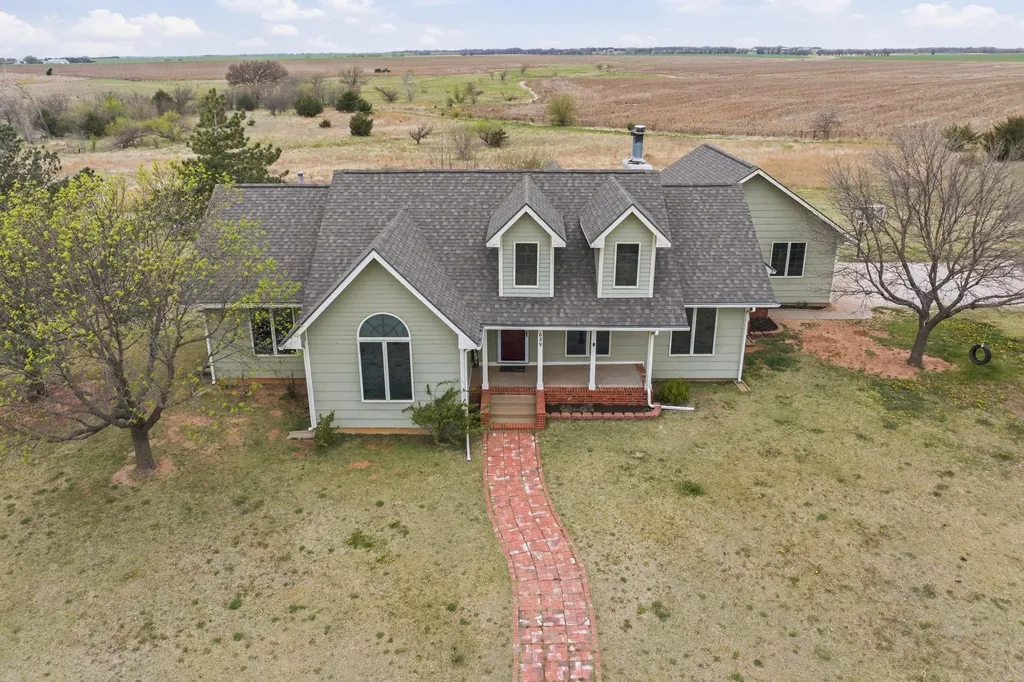 639 N Bluff Road Conway Springs KS 67031