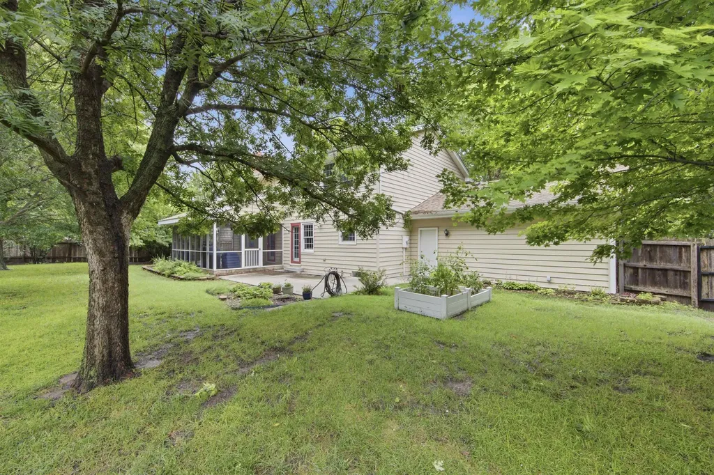 8302 E Limerick Wichita KS 67206