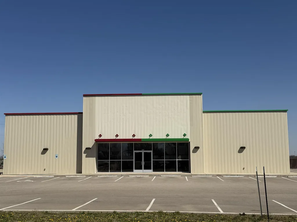 826 N Roosevelt Marion KS 66861