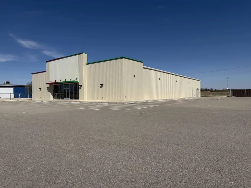 826 N Roosevelt Marion KS 66861