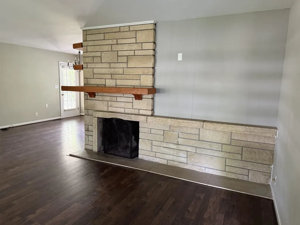 1421 E 12th Avenue Winfield KS 67156