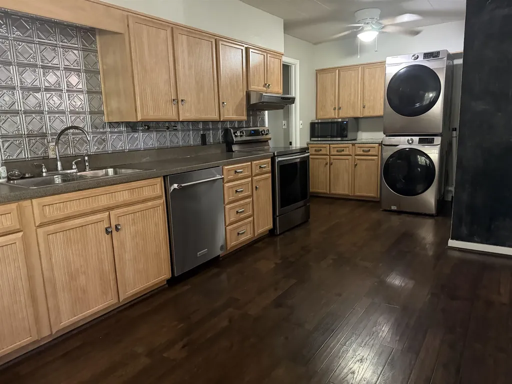 1421 E 12th Avenue Winfield KS 67156