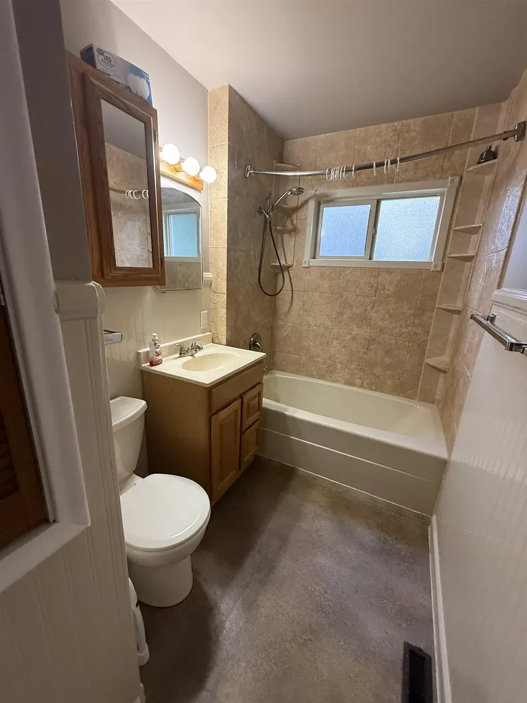 1421 E 12th Avenue Winfield KS 67156