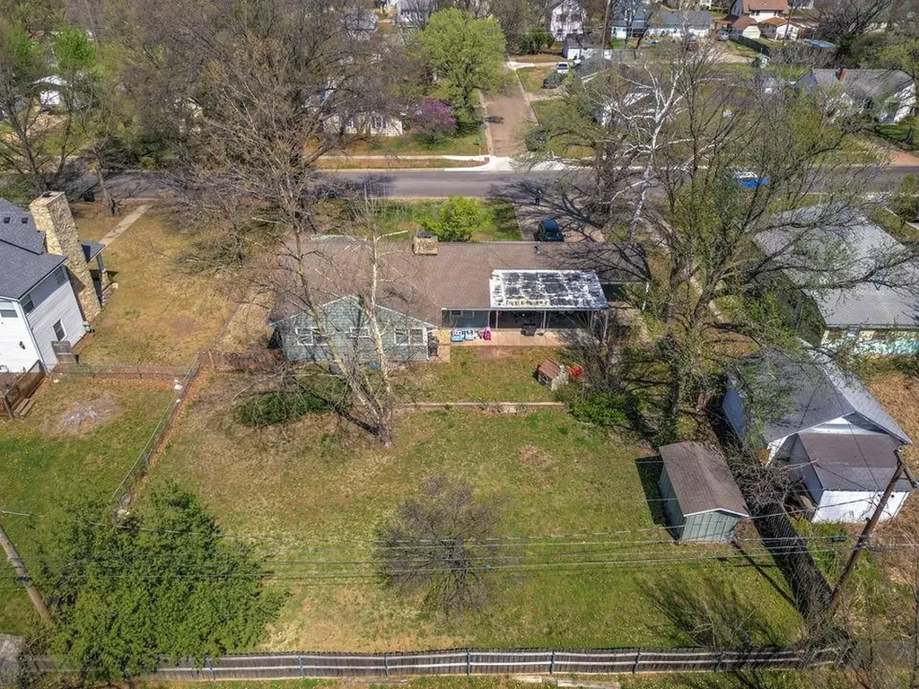 1421 E 12th Avenue Winfield KS 67156
