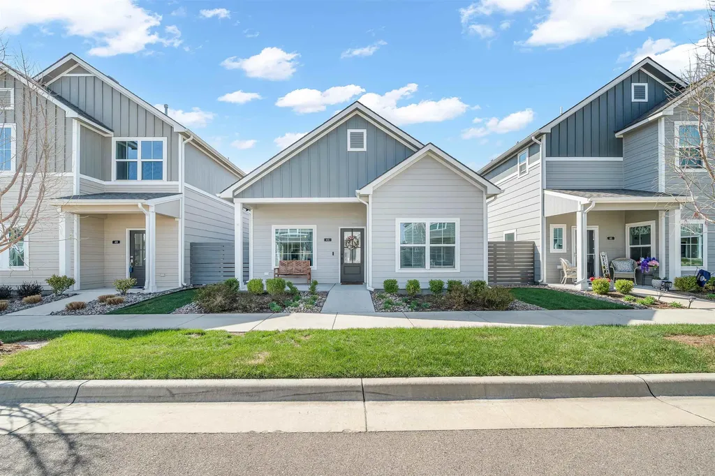 415 E Park Place Andover KS 67002