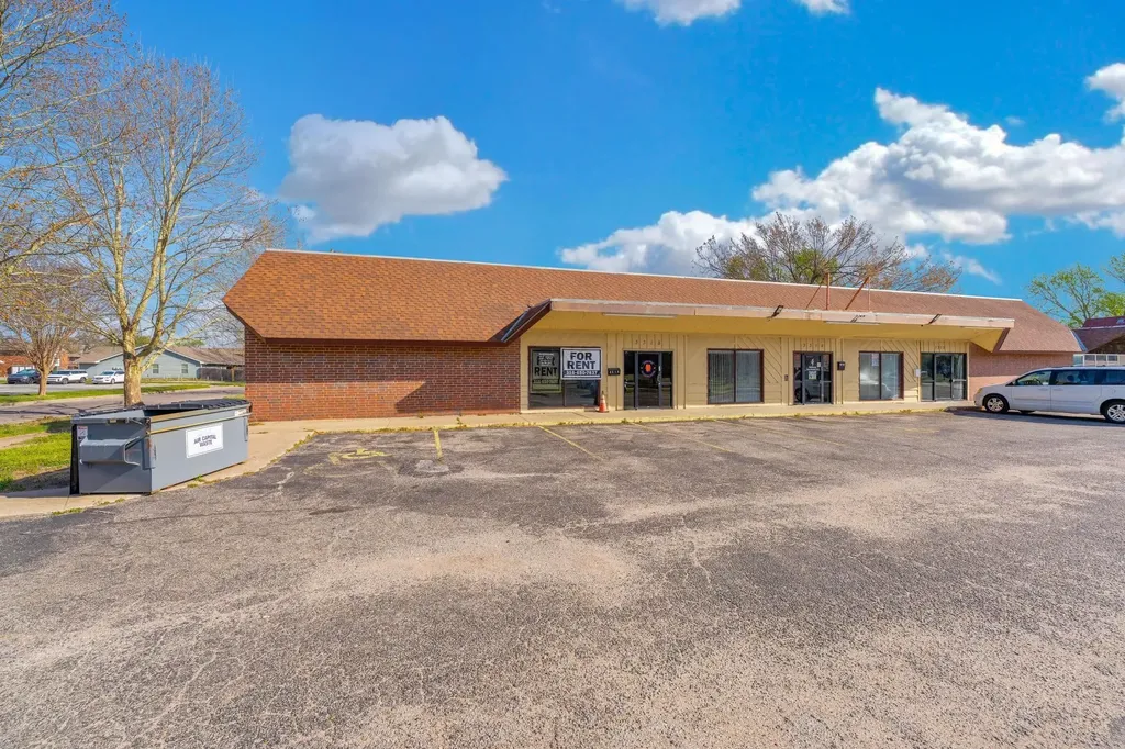 3312 W Douglas Wichita KS 67206