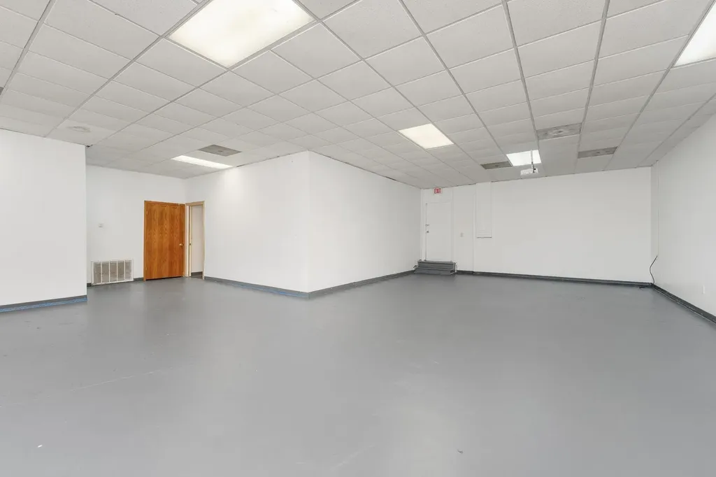 3312 W Douglas Wichita KS 67206