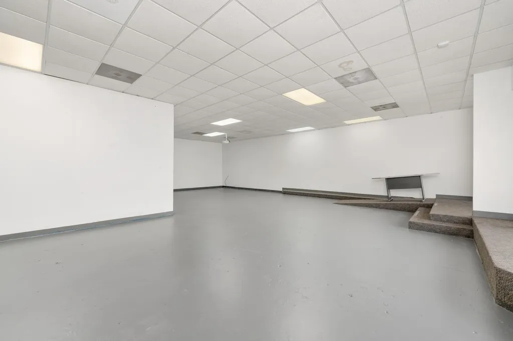 3312 W Douglas Wichita KS 67206