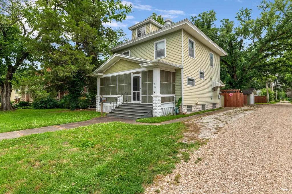 507 W 9th Winfield KS 67156