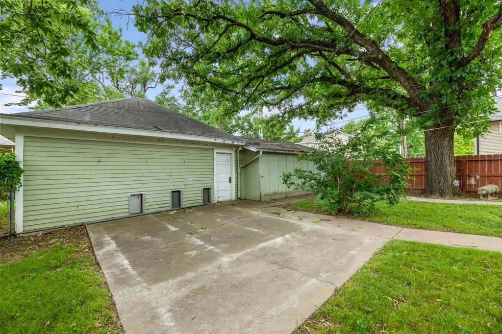 507 W 9th Winfield KS 67156