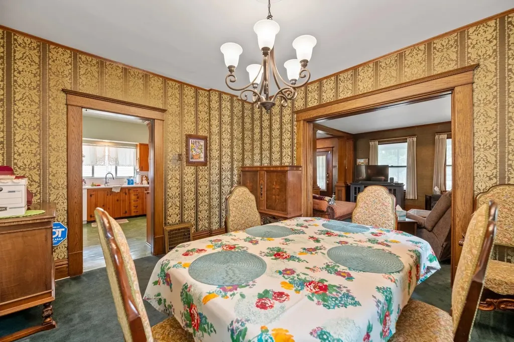 507 W 9th Winfield KS 67156
