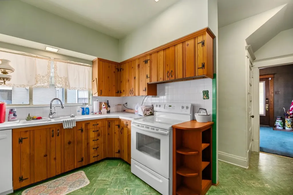 507 W 9th Winfield KS 67156