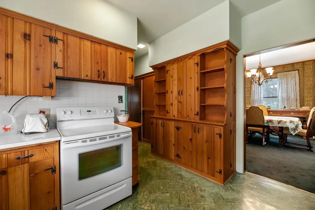 507 W 9th Winfield KS 67156