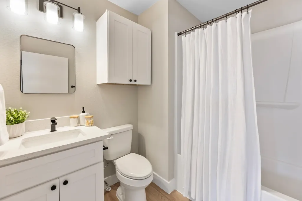 632 N Wolf Street Cheney KS 67025
