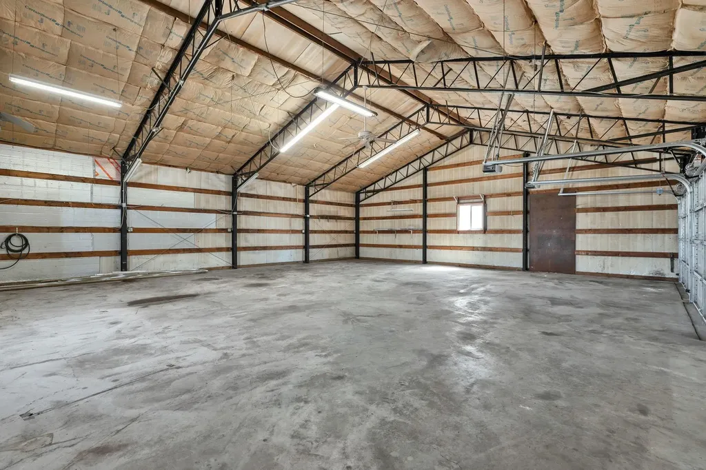 10270 SW Hidden Lane Road Augusta KS 67010