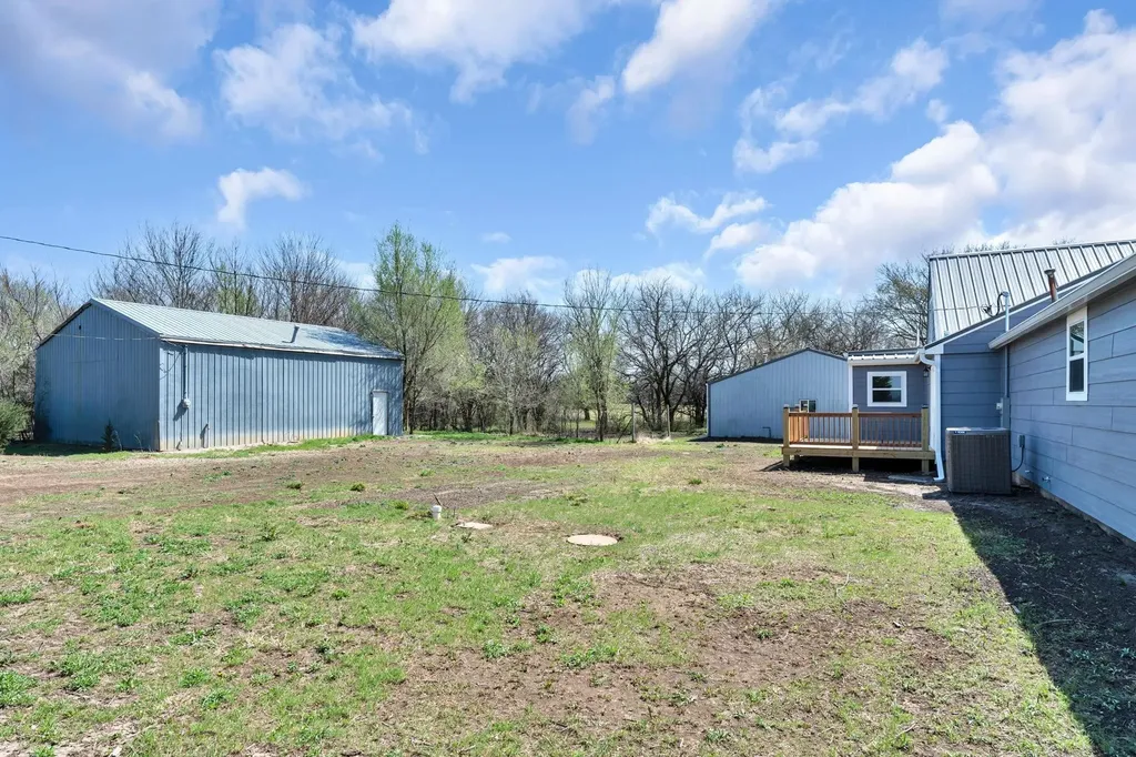 10270 SW Hidden Lane Road Augusta KS 67010