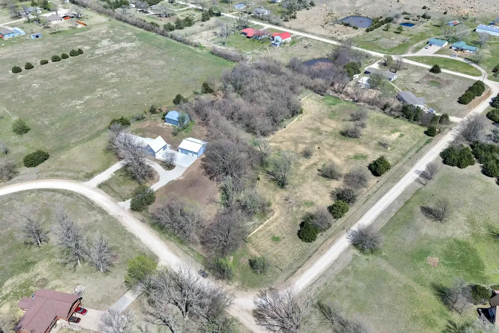 10270 SW Hidden Lane Road Augusta KS 67010