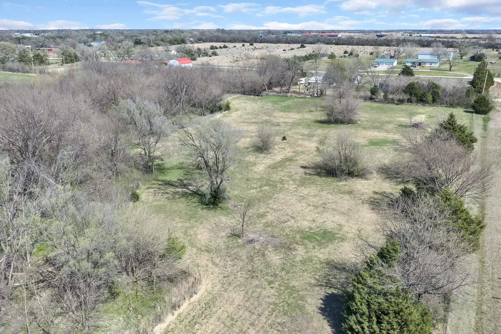 10270 SW Hidden Lane Road Augusta KS 67010